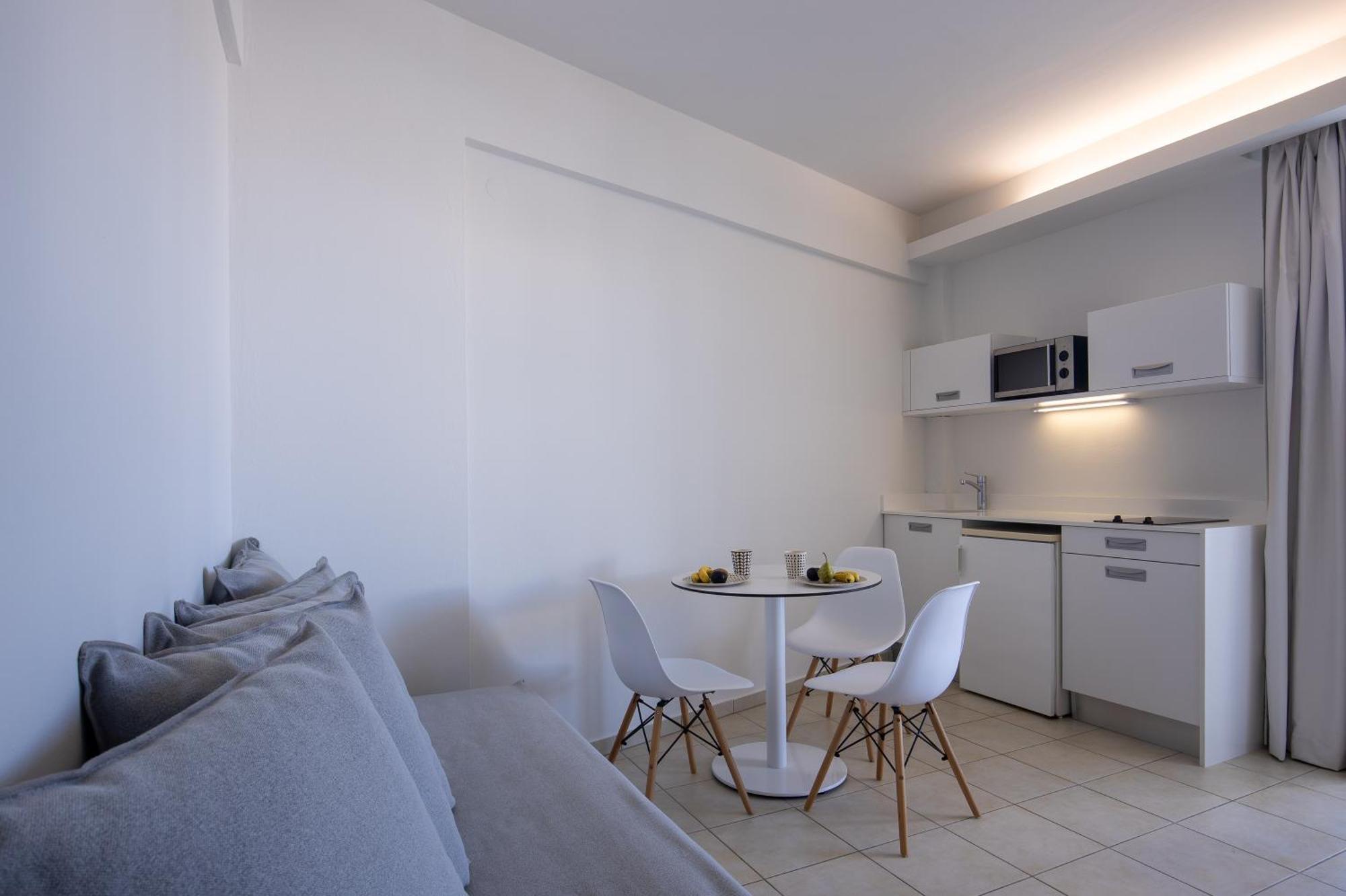 Akrogiali Beach Hotel Apartments Mália Quarto foto
